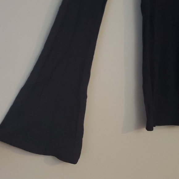 (NWOT) A&F black mock neck bell sleeves - Picture 2 of 5